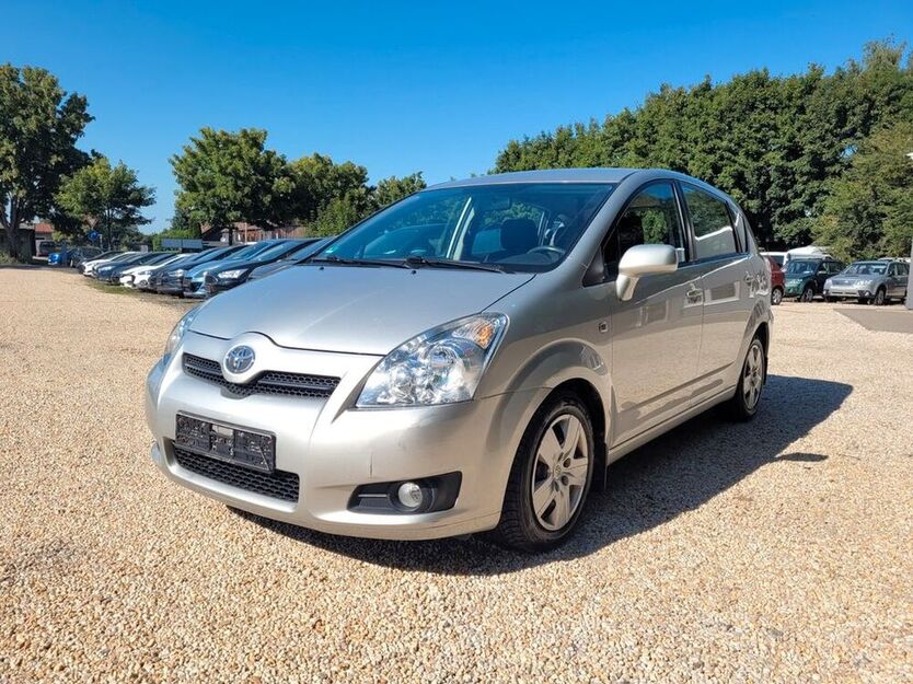 Corolla Verso