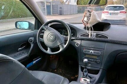 Renault Laguna 170.000 km 4.200 &euro; Chemnitz 09123
