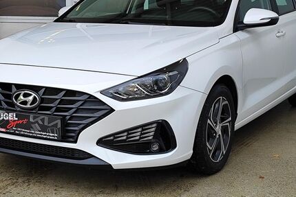 Hyundai i30 60.600 km 14.799 € Oberlungwitz 09353
