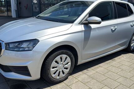 Skoda Fabia 104.000 km 14.880 &euro; Düren 52351