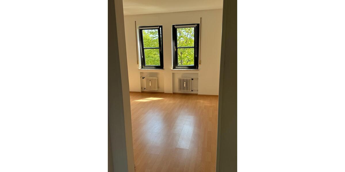 Etagenwohnung Trier Kürenz - 2 Zimmer, 67 m&sup2;, 850&euro; | Angebot:26407014