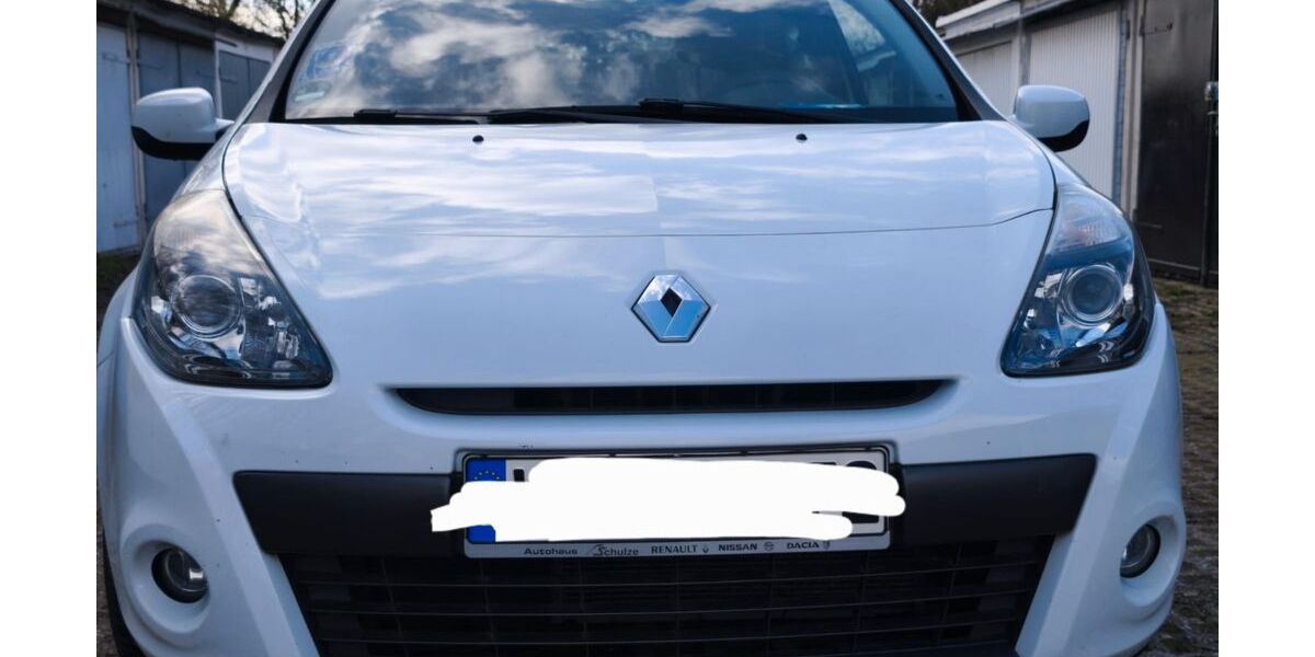 Renault Clio 67.000 km 7.399 &euro; Weißenfels 06667