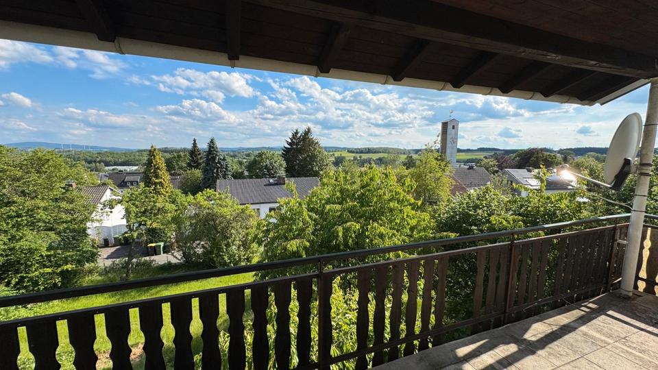 Einfamilienhaus Hof Christiansreuth - 6 Zimmer, 160 m&sup2;, 250.000&euro; | Angebot:27132106