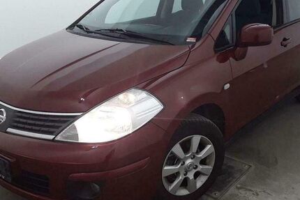 Nissan Tiida 119.000 km 2.500 &euro; Potsdam 14469