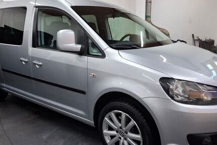VW Caddy 317.487 km 8.490 &euro; Cottbus 03042