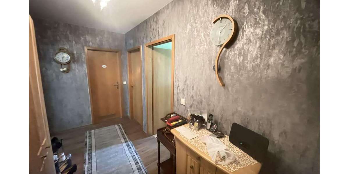 Wohnung zum Kaufen in Werdau 144.900 € 119 m² 4 zimmer