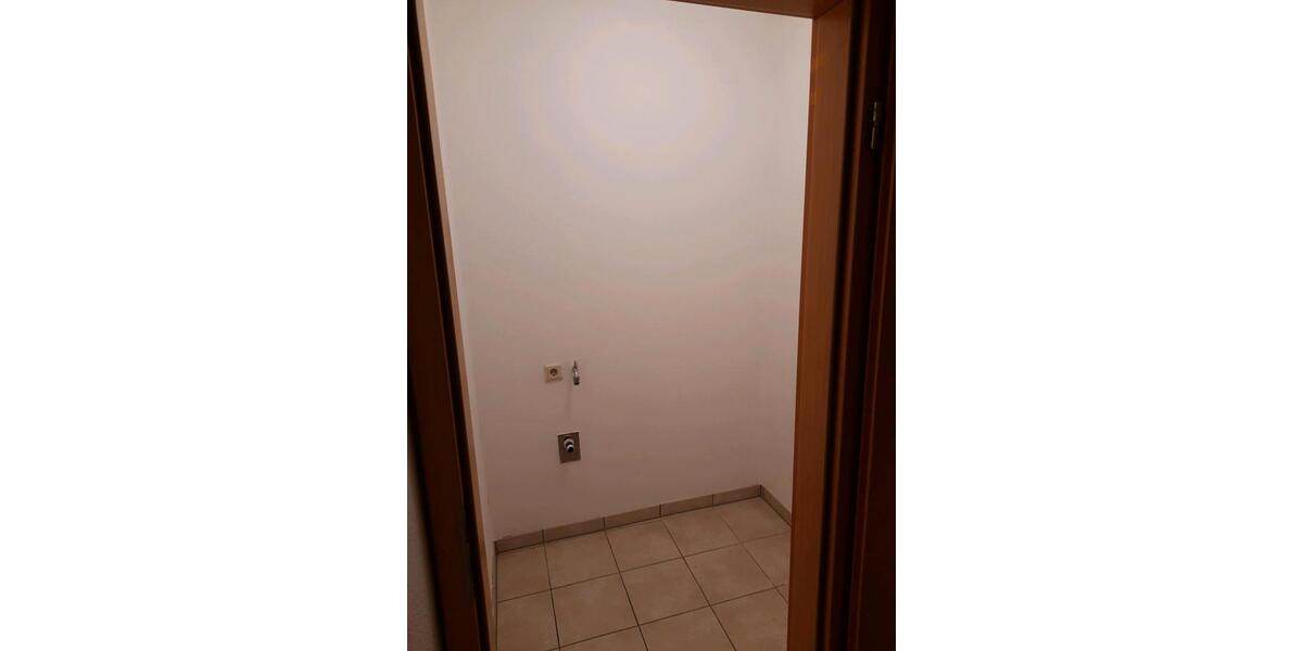 Etagenwohnung Neuwied - 2 Zimmer, 73 m&sup2;, 770&euro; | Angebot:25046685