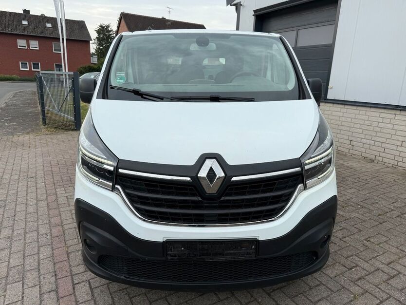 Renault Trafic 182.541 km 8.990 € Ostbevern 48346