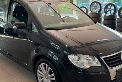 VW Touran 209.513 km 4.799 &euro; Obersulm 74182