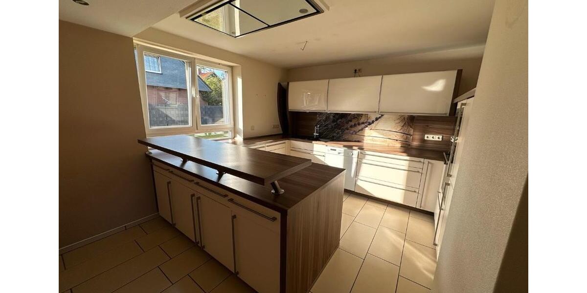 Einfamilienhaus Isenbüttel - 7 Zimmer, 195 m&sup2;, 399.900&euro; | Angebot:24757378