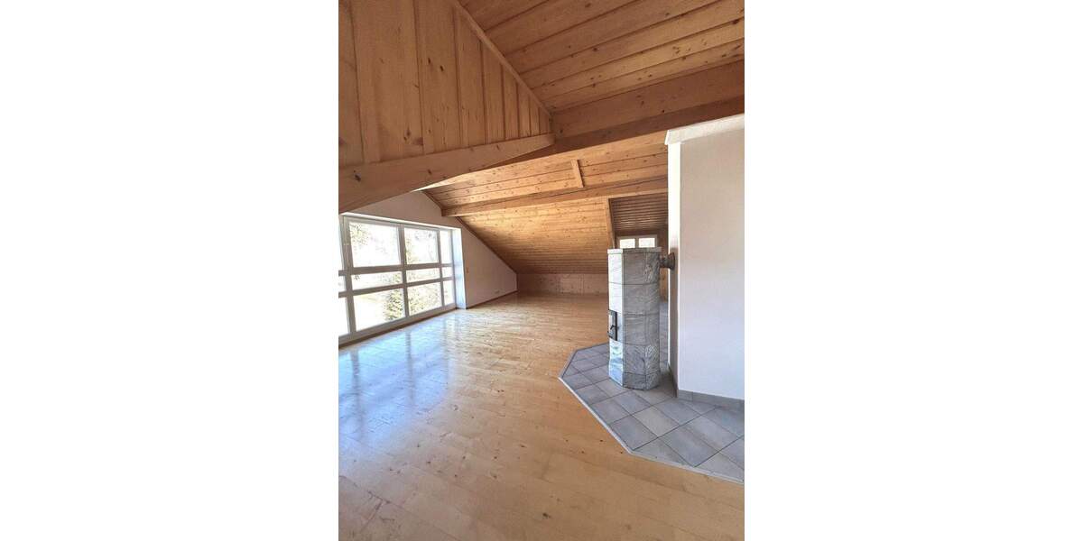Etagenwohnung Titisee-Neustadt Neustadt - 3 Zimmer, 93 m&sup2;, 265.000&euro; | Angebot:25476119