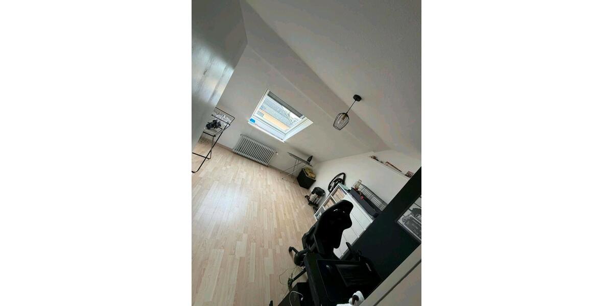 Dachgeschoßwohnung Ilsede Adenstedt - 1 Zimmer, 80 m&sup2;, 750&euro; | Angebot:26083146