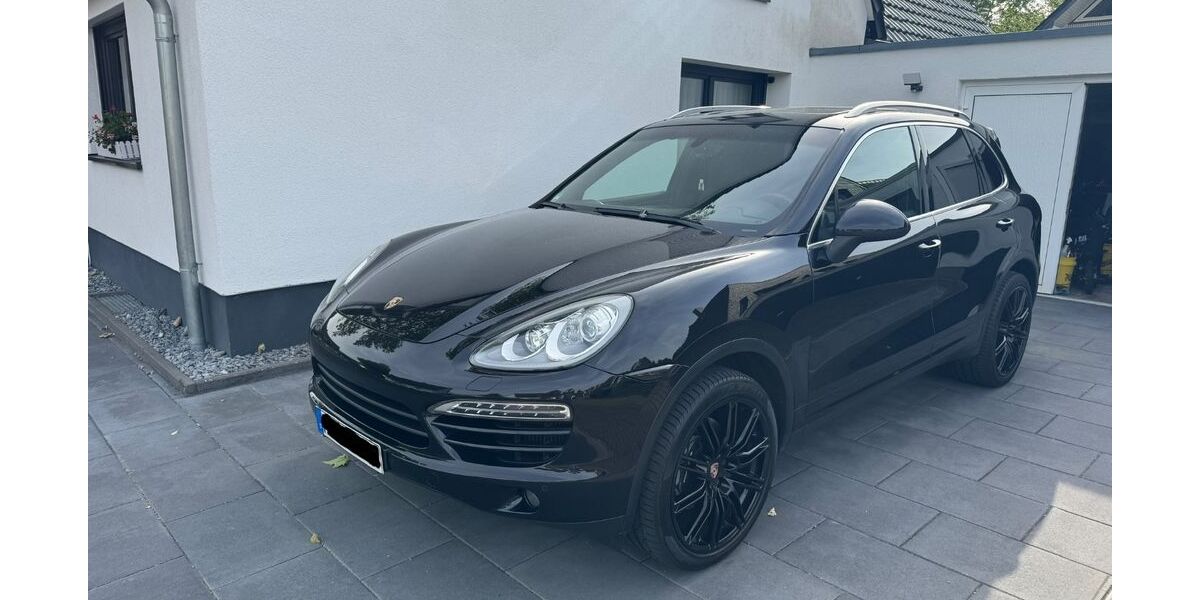 Porsche Cayenne 195.000 km 19.300 &euro; Neuss 41466