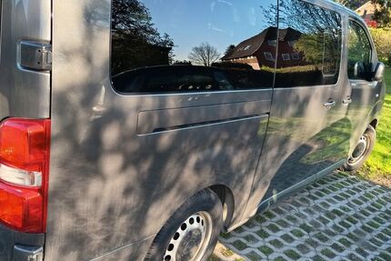 Opel Vivaro 106.000 km 18.500 &euro; Stockelsdorf 23617