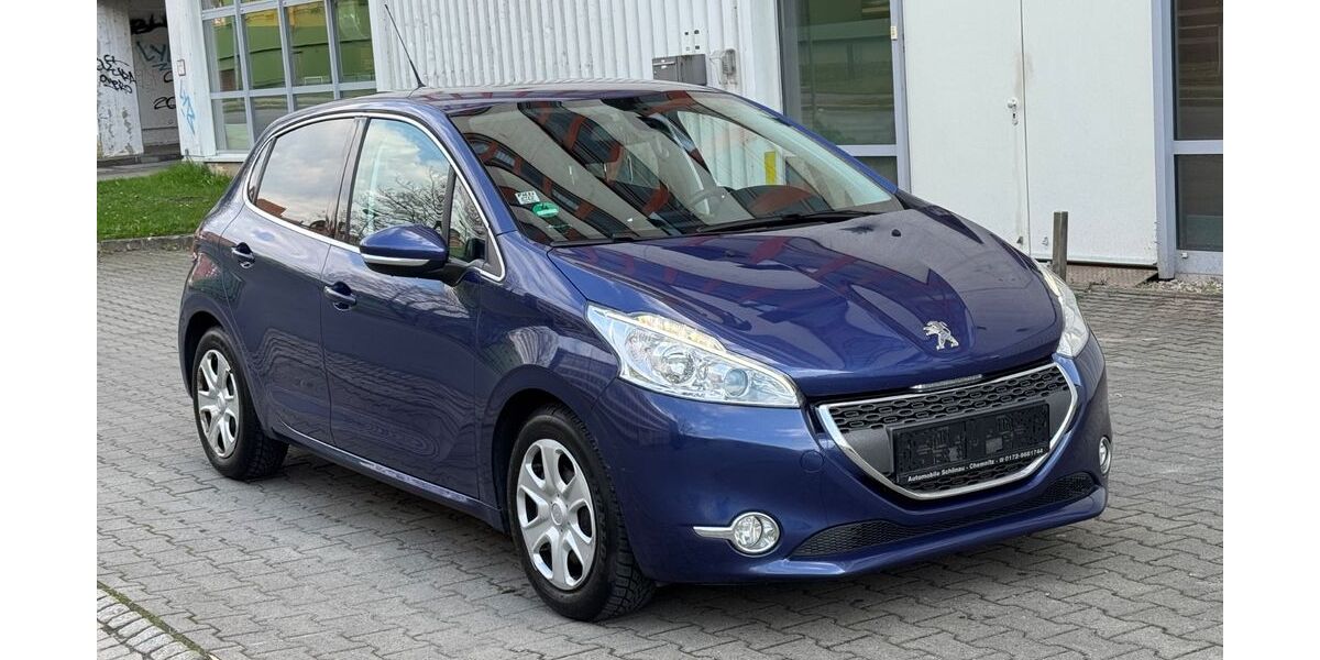 Peugeot 208 114.000 km 3.499 &euro; Chemnitz 09120