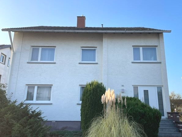 Haus zum Kaufen in Elchesheim-Illingen 449.000 € 152 m²