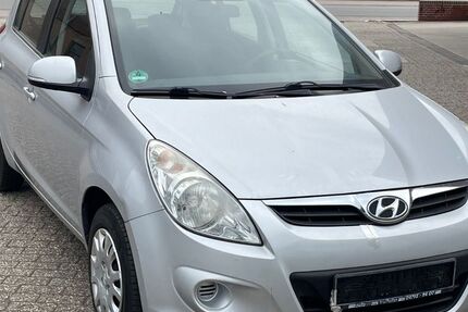 Hyundai i20 170.000 km 2.499 &euro; Stuhr 28816