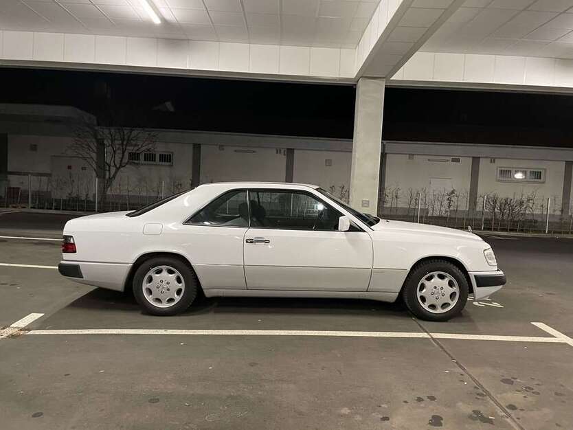 CE 300