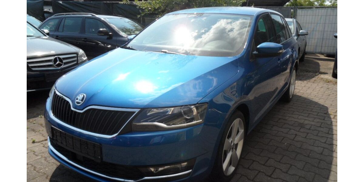 Skoda Rapid 119.248 km 8.499 &euro; Regensburg 93055