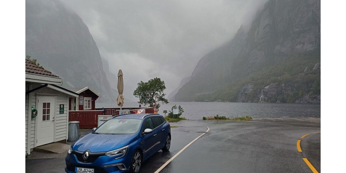 Renault Megane 103.000 km 14.300 &euro; Uplengen 26670