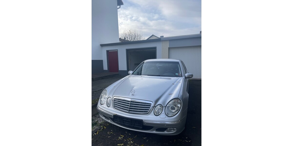 Mercedes-Benz E 240 148.000 km 8.499 &euro; Bad Camberg 65520