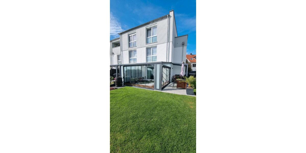 Reihenhaus Rosbach vor der Höhe - 5 Zimmer, 169 m&sup2;, 980.000&euro; | Angebot:26883622
