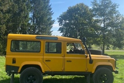 Land Rover Defender 205.074 km 24.800 € Böttingen 78583