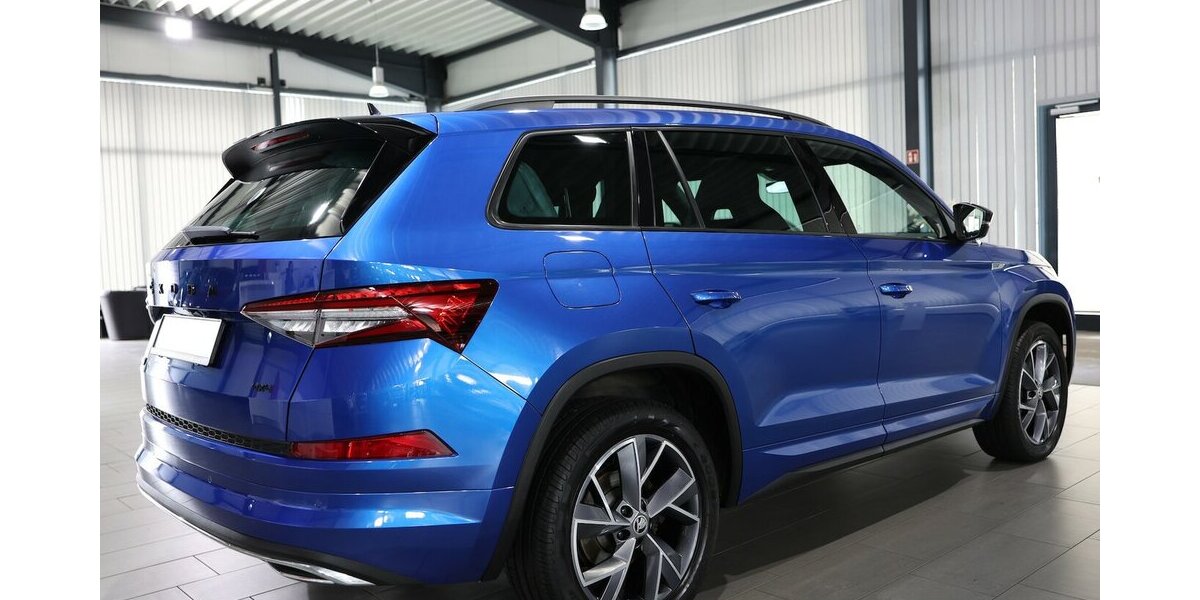 Skoda Kodiaq 2.0 TDI DSG 4x4 SPORTLINE RACE-BLUE+BLACK 124.000 km 30.991 &euro; Hamm 59077