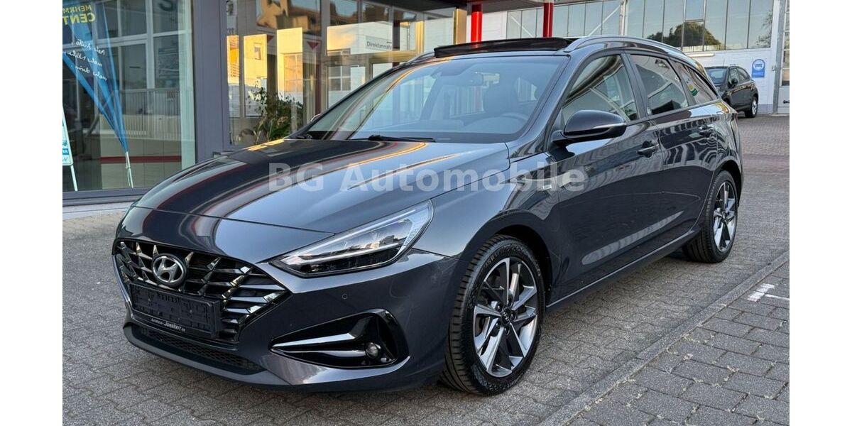 Hyundai i30 164.000 km 12.990 &euro; Aachen 52078