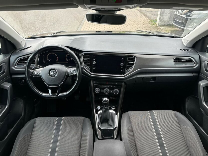 VW T-Roc 1.6 TDI R-Line Style 153.000 km 15.990 € Neckarsulm 74172