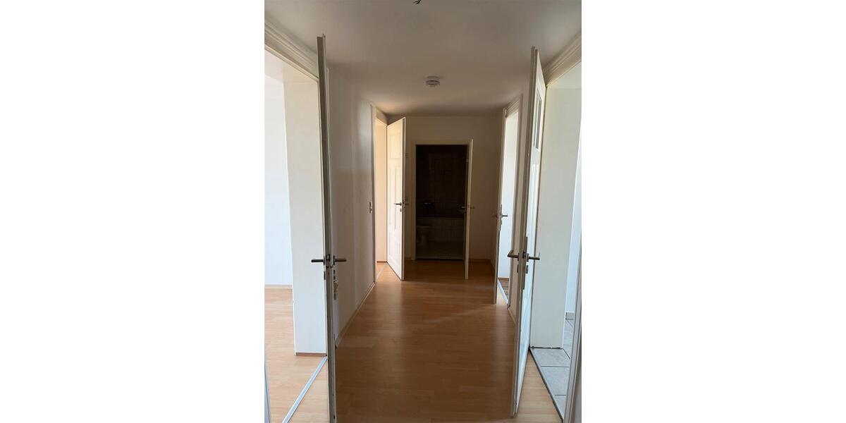 Etagenwohnung Torgau - 3 Zimmer, 87 m&sup2;, 520&euro; | Angebot:24810868