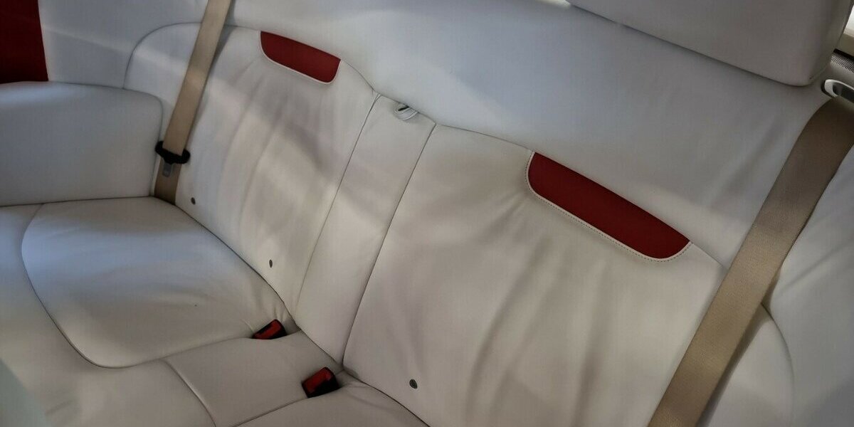 Rolls Royce Phantom Drophead Bespoke Spezial 21.800 km 195.000 € HAAN 42781