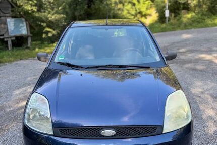 Ford Fiesta 240.000 km 900 &euro; Oberderdingen 75038