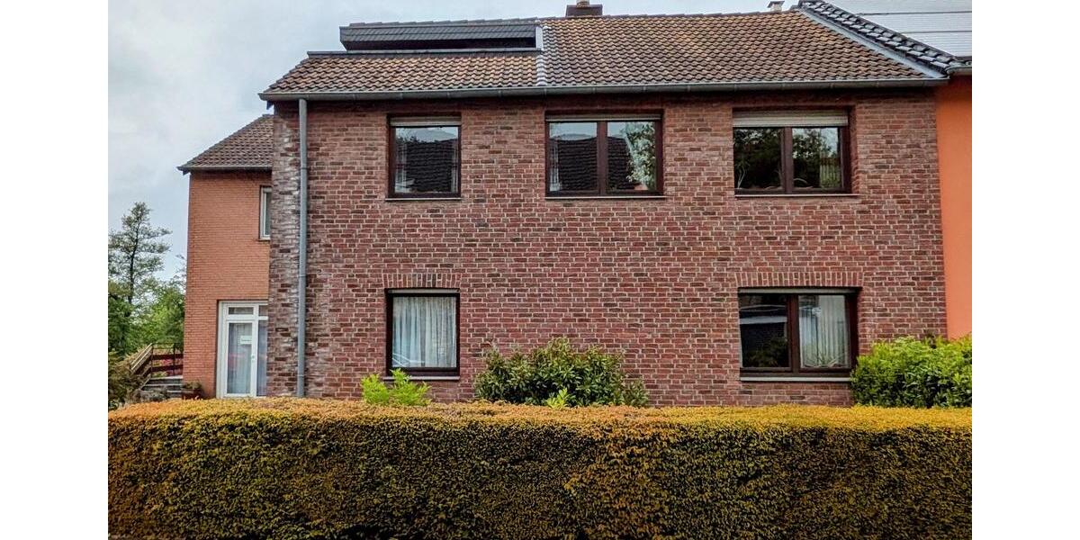 Erdgeschoßwohnung Stolberg (Rheinland) - 2 Zimmer, 95 m&sup2;, 218.000&euro; | Angebot:26765846