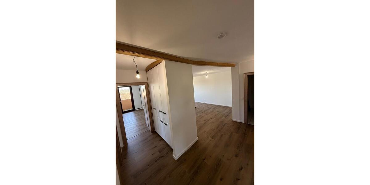 Etagenwohnung Stadtbergen - 3 Zimmer, 91 m&sup2;, 1.255&euro; | Angebot:26312175