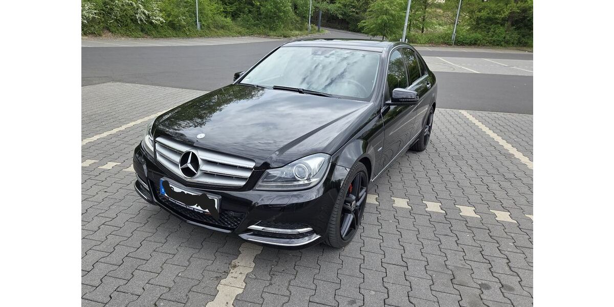 Mercedes-Benz C 250 151.700 km 15.490 &euro; Lohfelden 34253