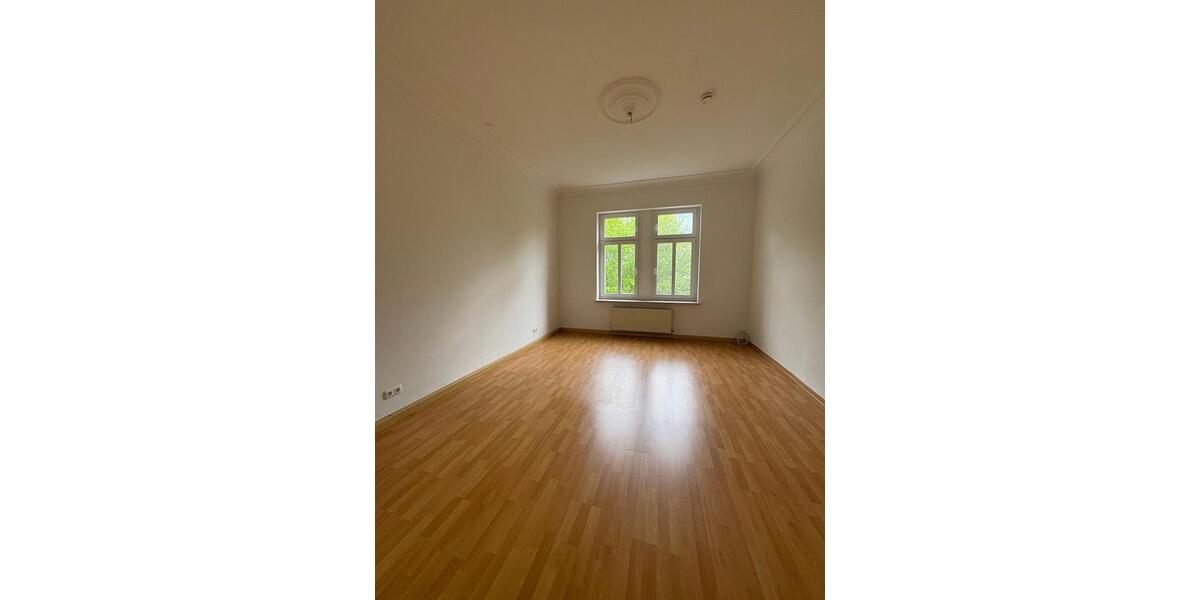 Etagenwohnung Auerbach/Vogtland Vogtland - 2 Zimmer, 70 m&sup2;, 385&euro; | Angebot:26453300