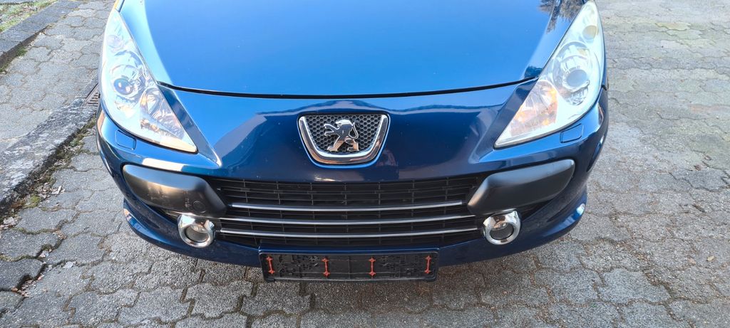 Peugeot 307 122.000 km 5.555 &euro; Wiehl 51674