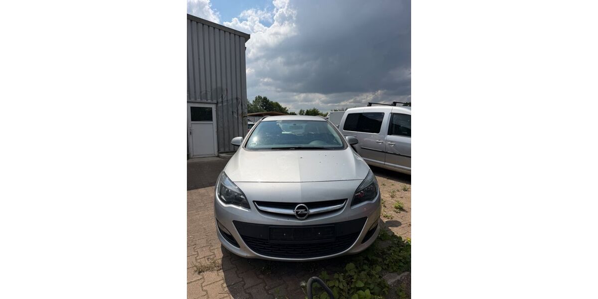 Opel Astra 142.045 km 2.800 &euro; Lübeck 23560
