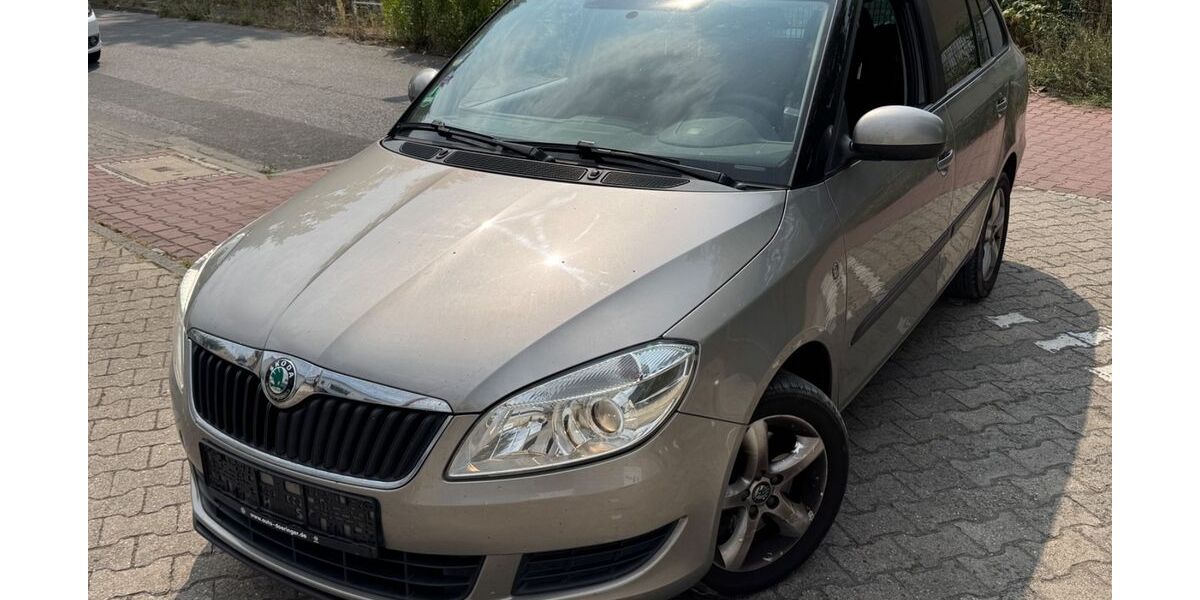 Skoda Fabia 245.000 km 2.999 &euro; Frankfurt am Main 65933