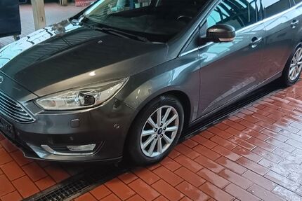 Ford Focus 142.963 km 5.950 &euro; Oberstenfeld 71720