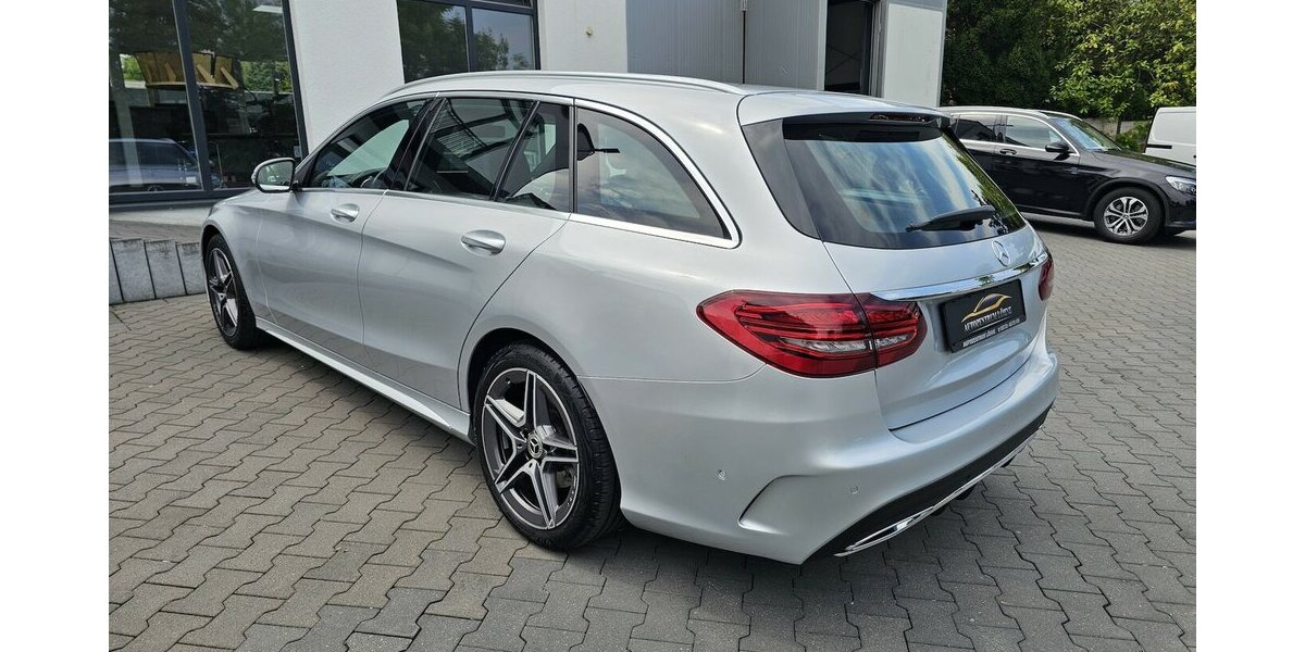 Mercedes-Benz C 200 d T AMG Line LED LEDER NAVI AHK AUS 2.HAND 27.850 km 29.990 &euro; Löhne 32584