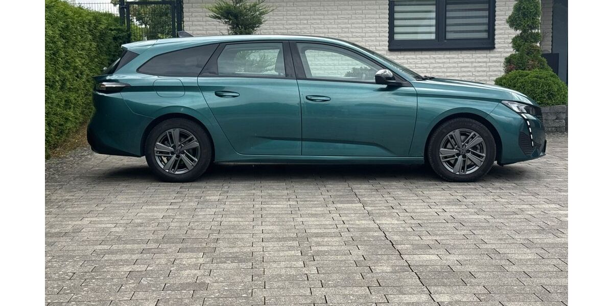 Peugeot 308 20.000 km 21.800 € Bad Lippspringe 33175