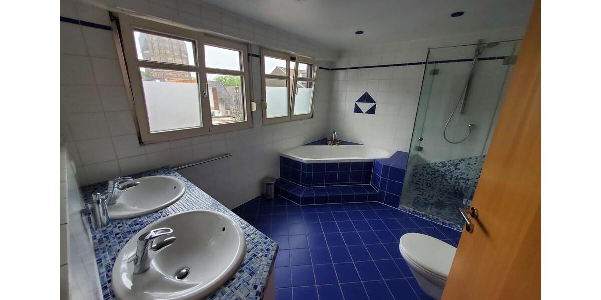 Maisonettenwohnung Grefrath - 5 Zimmer, 181 m&sup2;, 1.200&euro; | Angebot:24658580