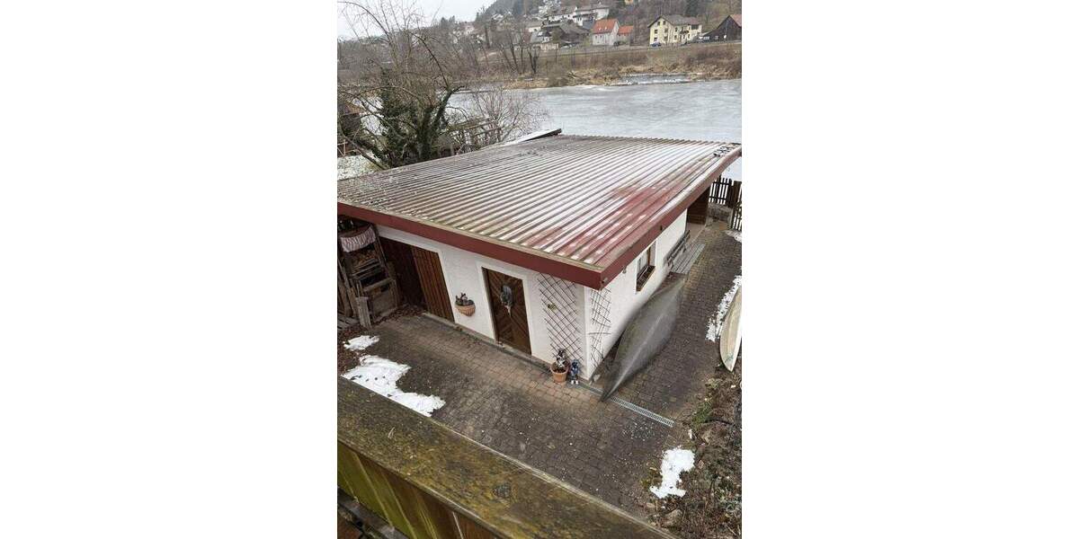 Einfamilienhaus Reichenbach - 8 Zimmer, 249 m&sup2;, 415.000&euro; | Angebot:25364665