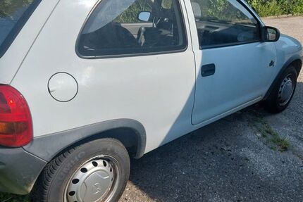 Opel Corsa 53.000 km 1.495 &euro; Lauda 97922