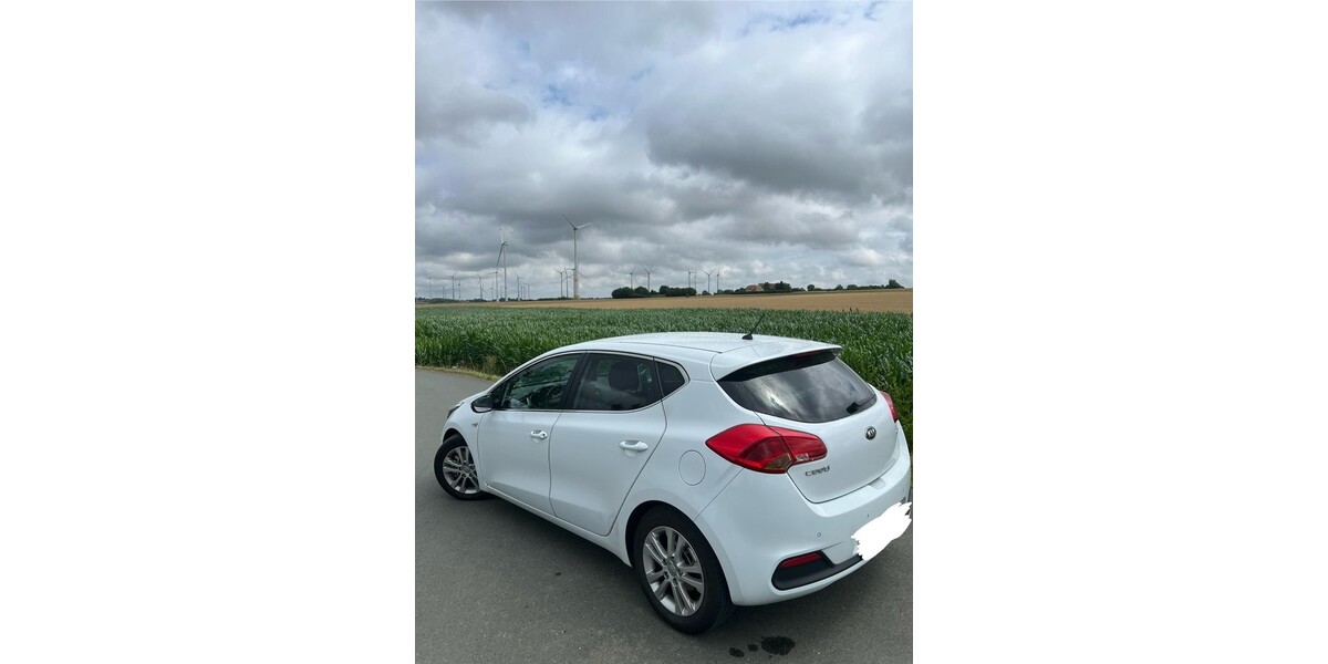 Kia ceed 201.000 km 5.099 &euro; Paderborn 33104