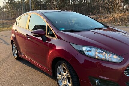 Ford Fiesta 74.000 km 5.690 &euro; Michendorf 14552