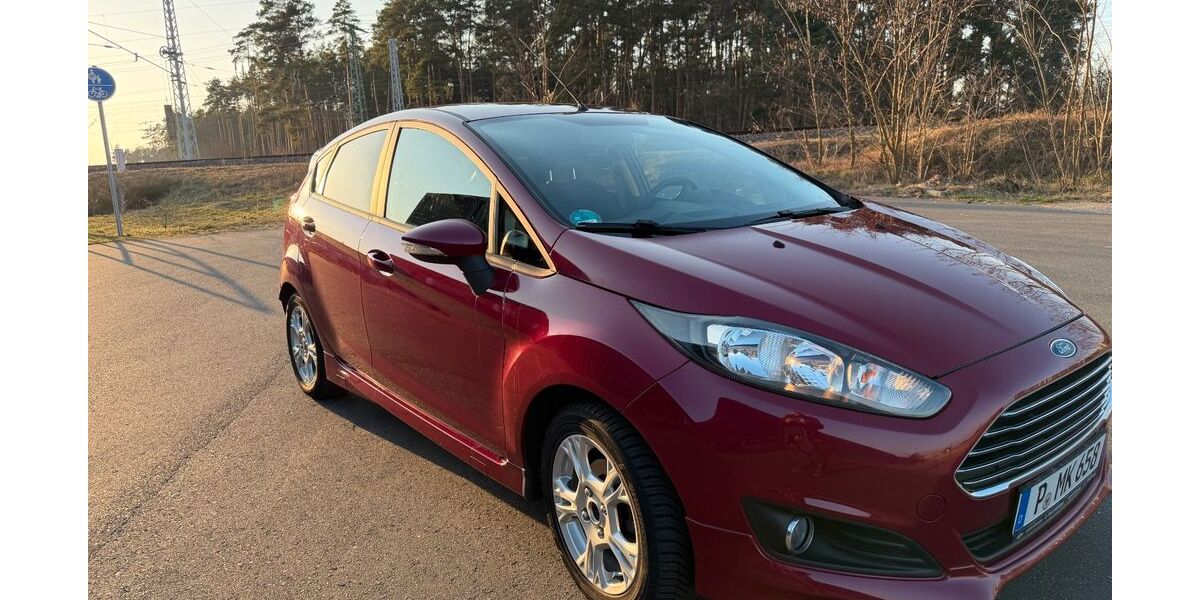 Ford Fiesta 74.000 km 5.690 &euro; Michendorf 14552