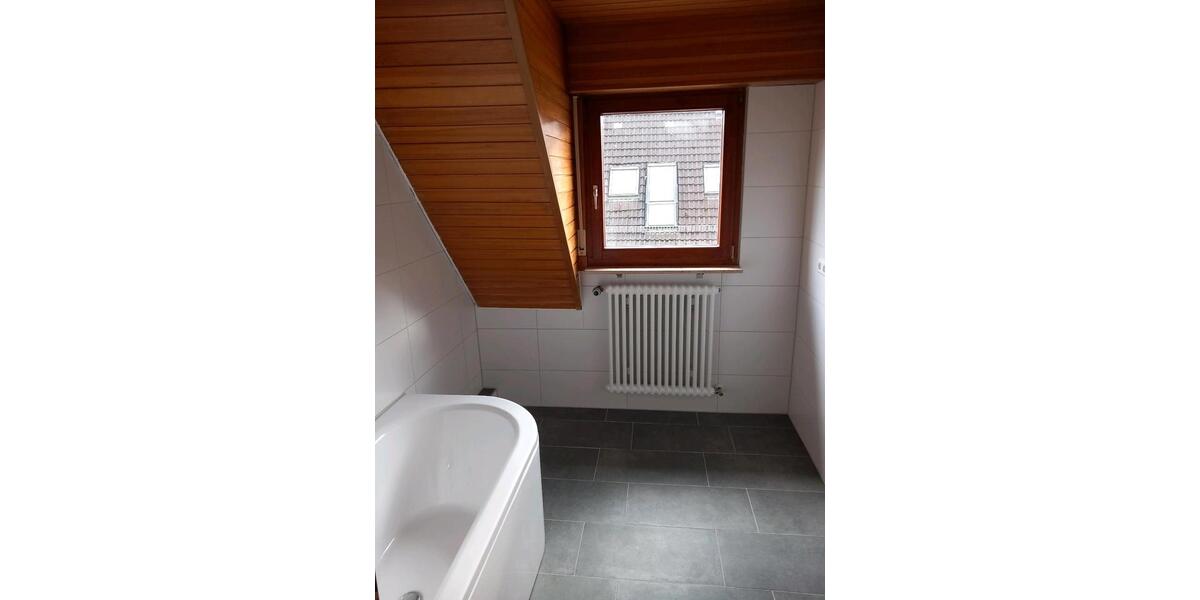 Dachgeschoss Wohnung 83 m2 4,5 Zimmer 4.5 zimmer